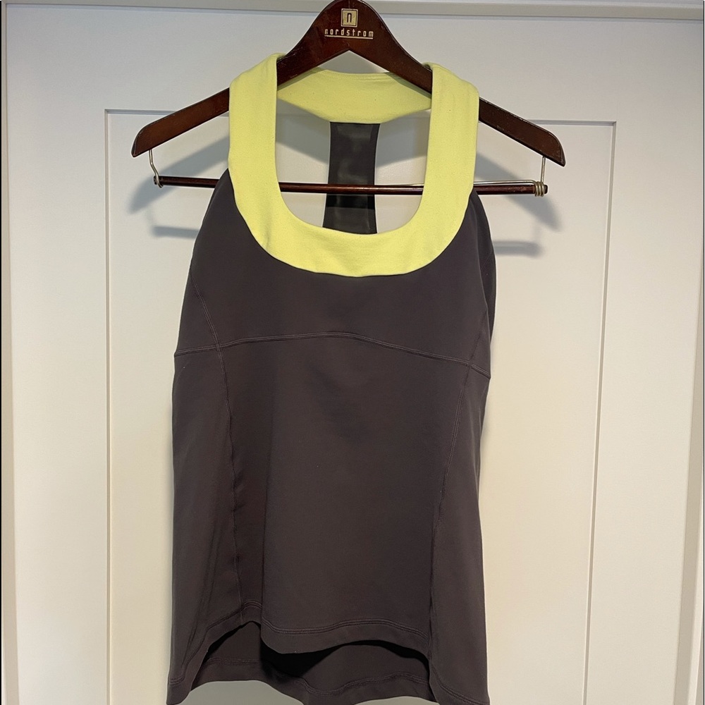 LULULEMON SCOOP NECK ACTIVE WEAR TOP
